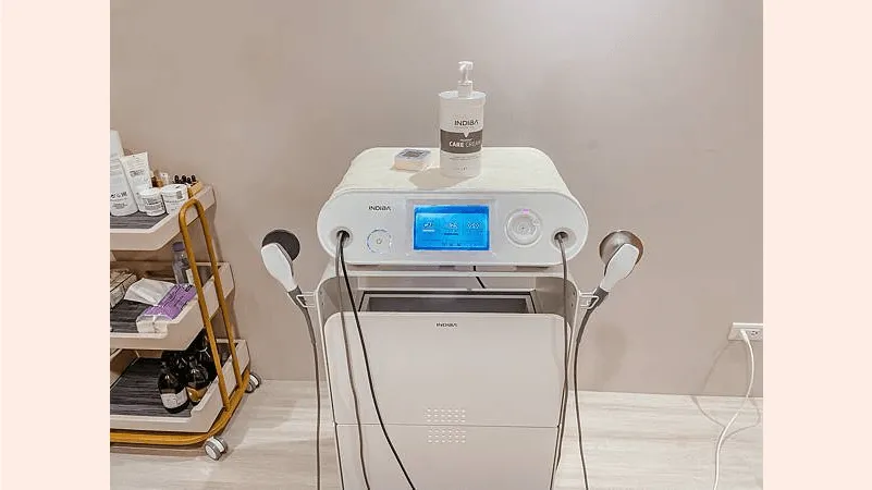 西班牙原廠製造INDIBA擁有簡潔的外觀 INDIBA外觀介紹-台中無痛電波推薦